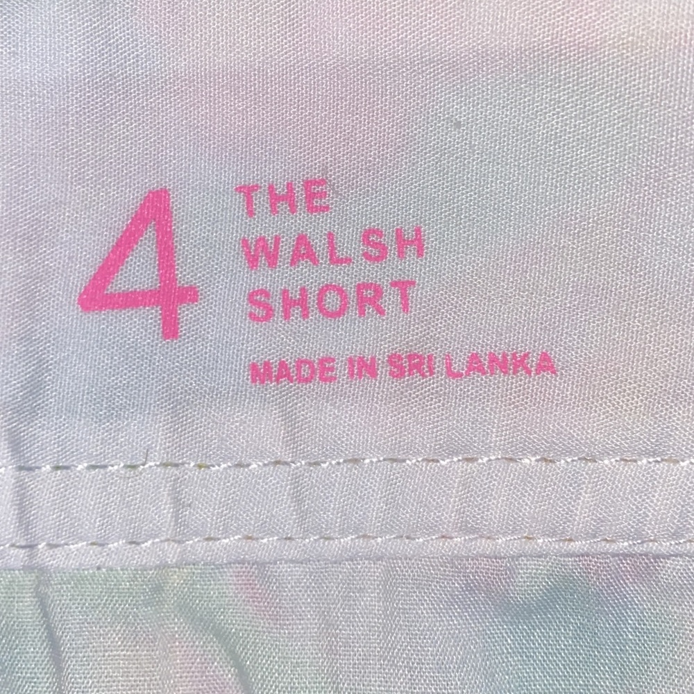 Lilly Pulitzer SugarTown WorldWide  Athletic Shorts size 4 - Picture 8 of 17
